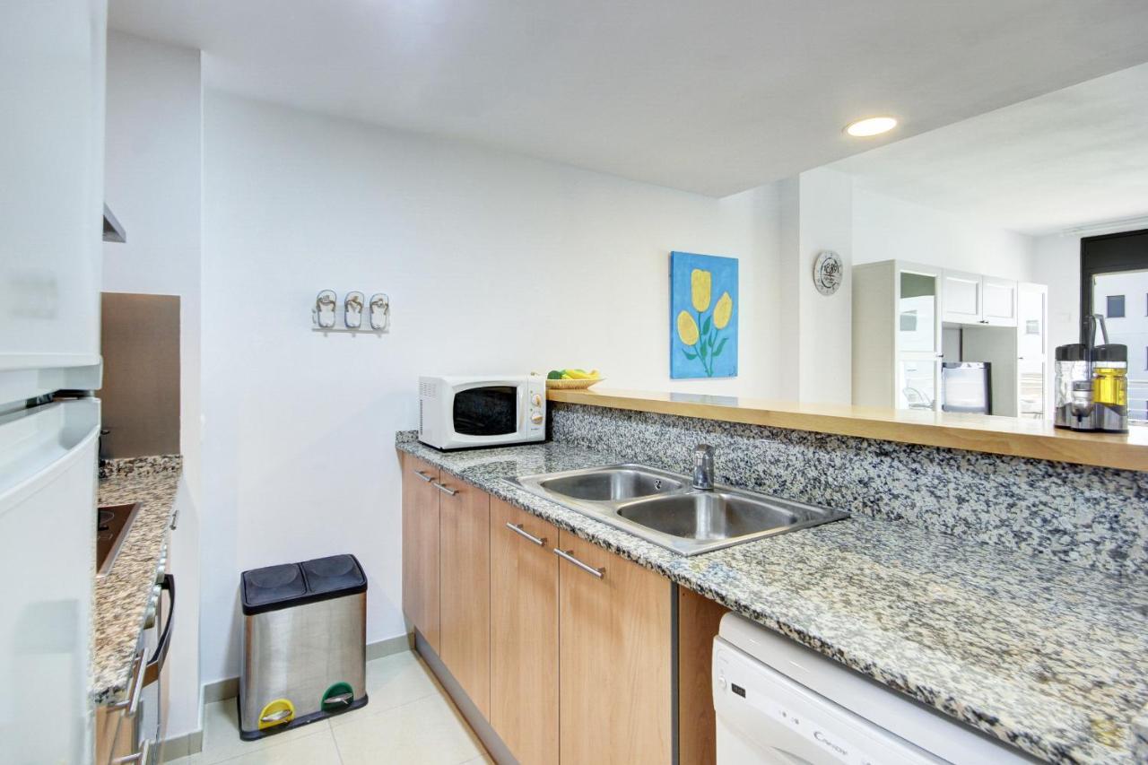Mileni 2 2 1 1 Roses - Barneda Premium Apartman Kültér fotó