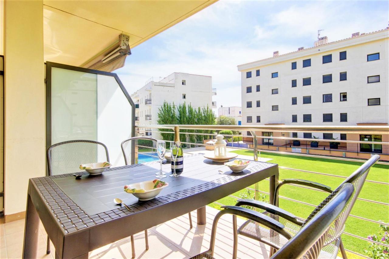 Mileni 2 2 1 1 Roses - Barneda Premium Apartman Kültér fotó