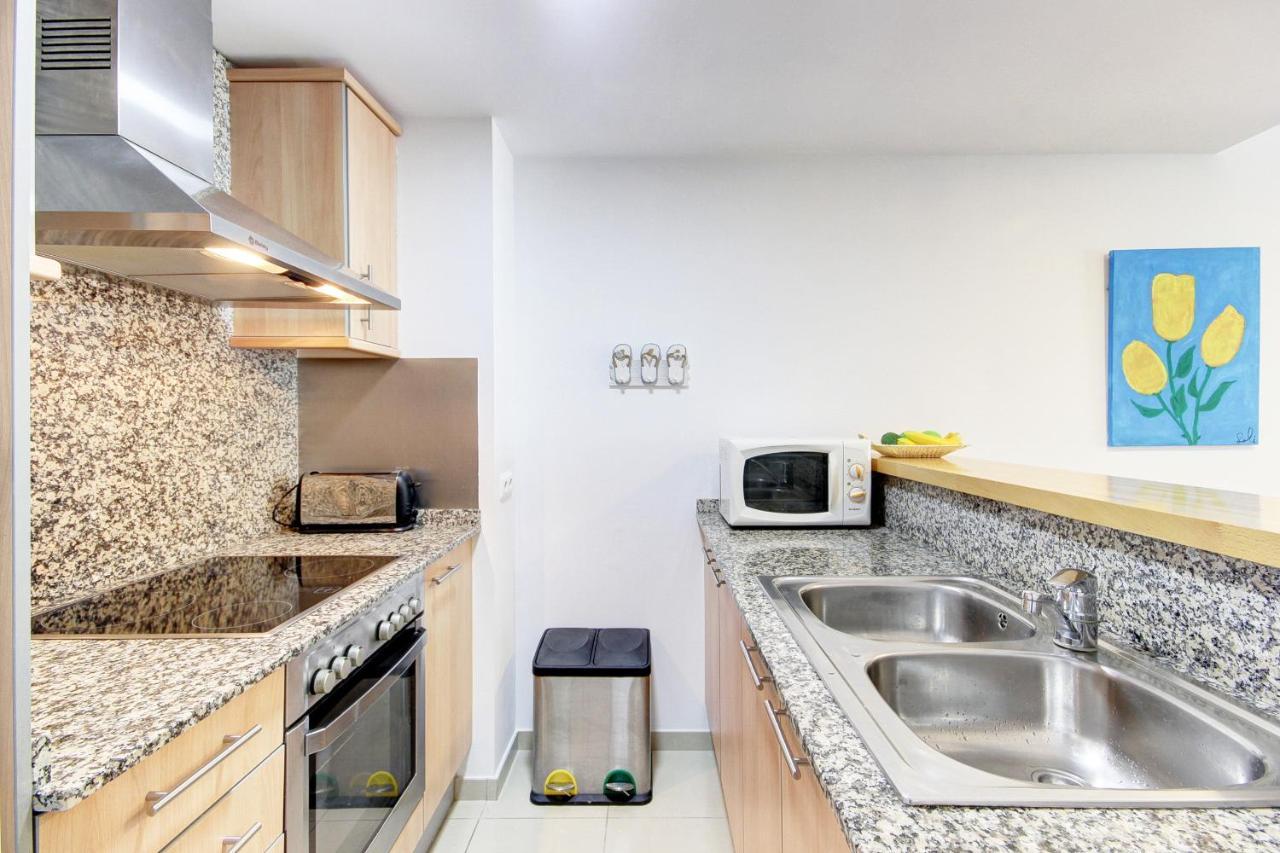 Mileni 2 2 1 1 Roses - Barneda Premium Apartman Kültér fotó