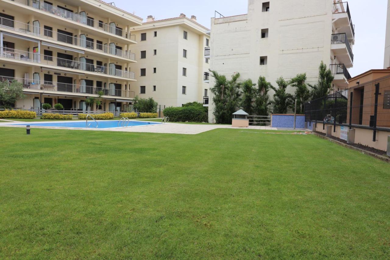 Mileni 2 2 1 1 Roses - Barneda Premium Apartman Kültér fotó